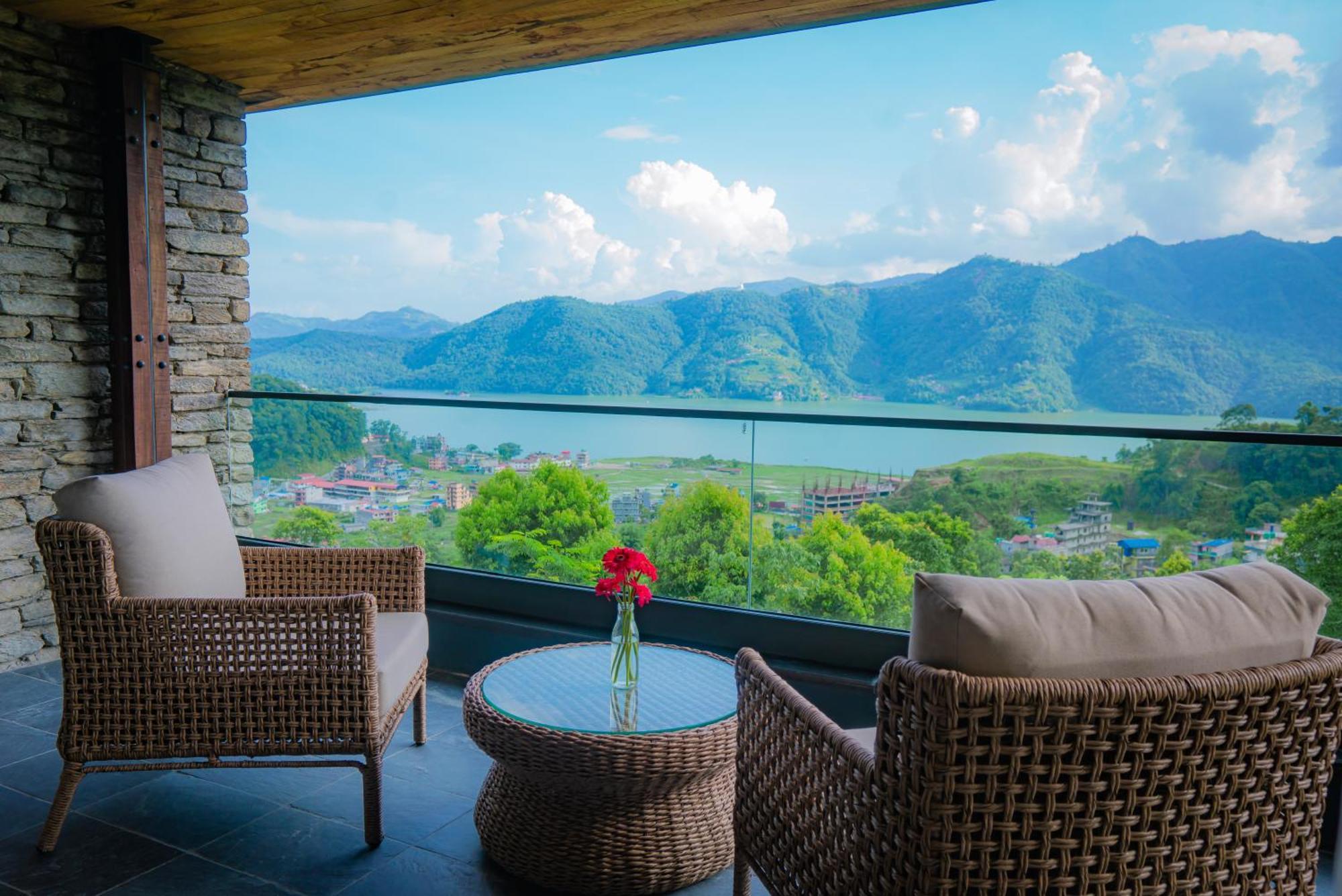 Dorje'S Resort And Spa Pokhara Exterior photo