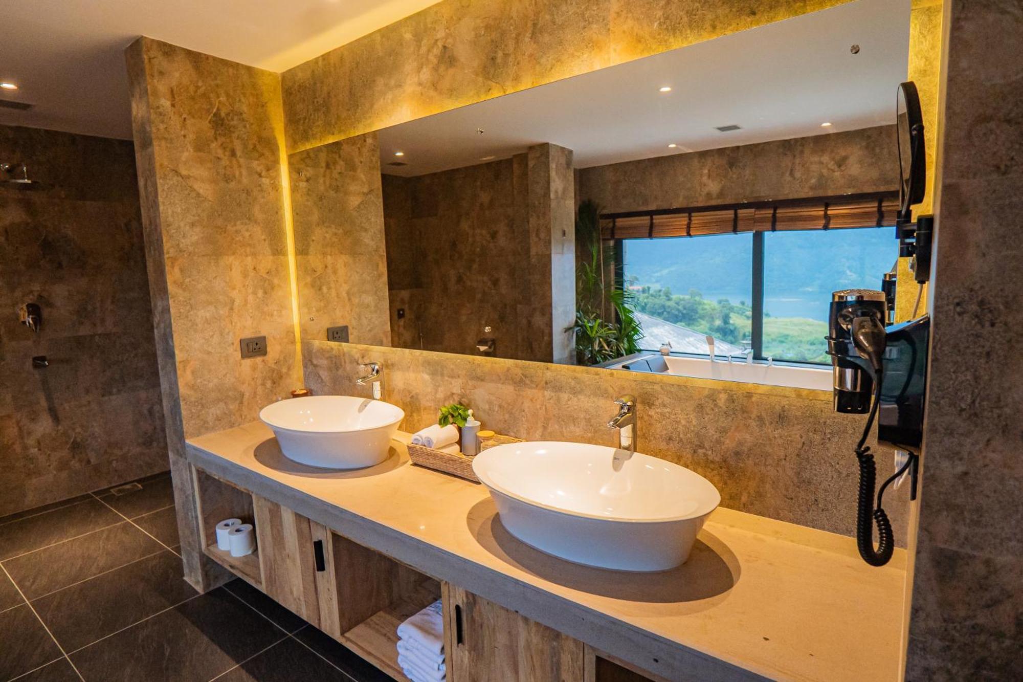 Dorje'S Resort And Spa Pokhara Exterior photo