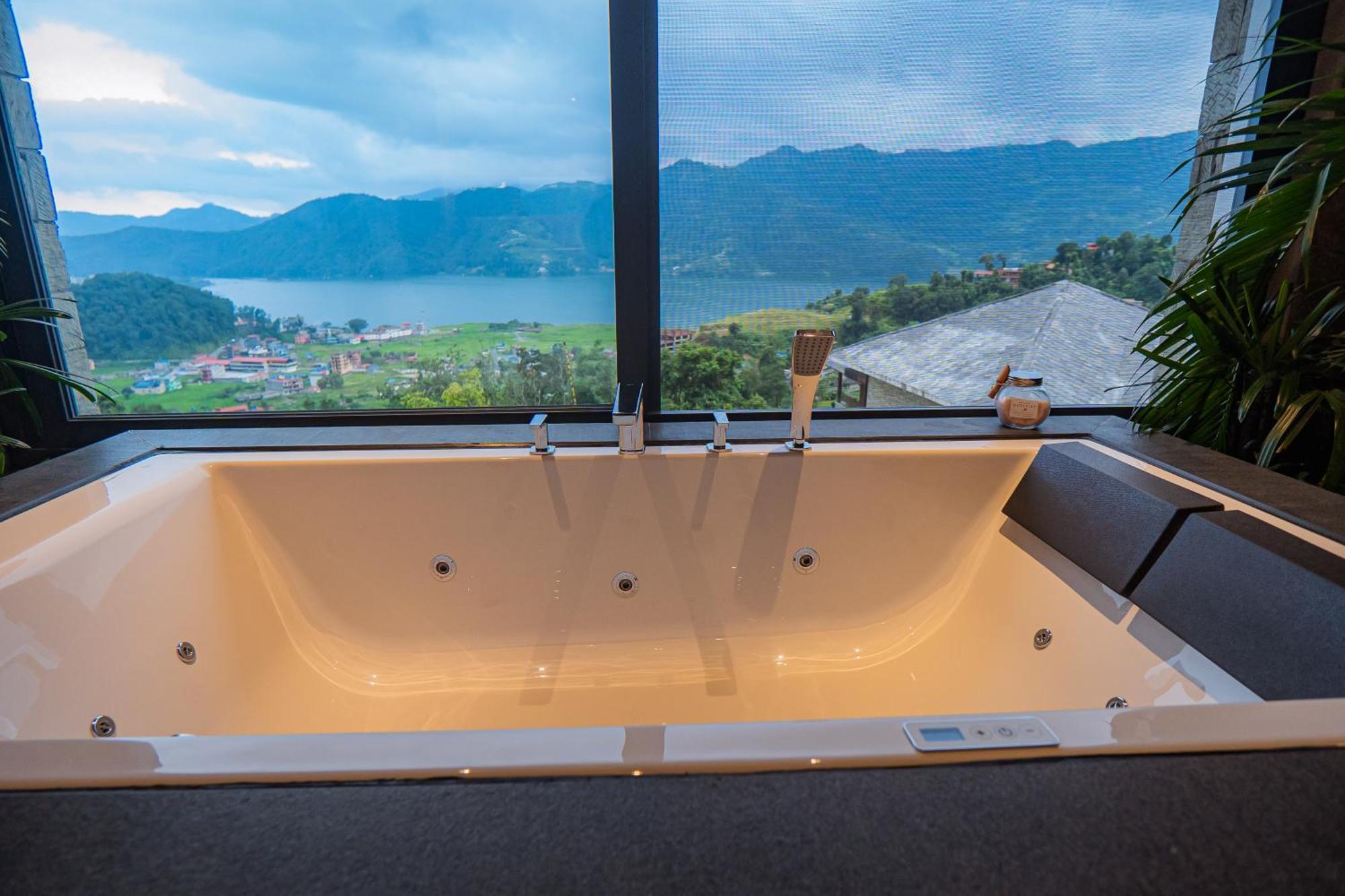 Dorje'S Resort And Spa Pokhara Exterior photo